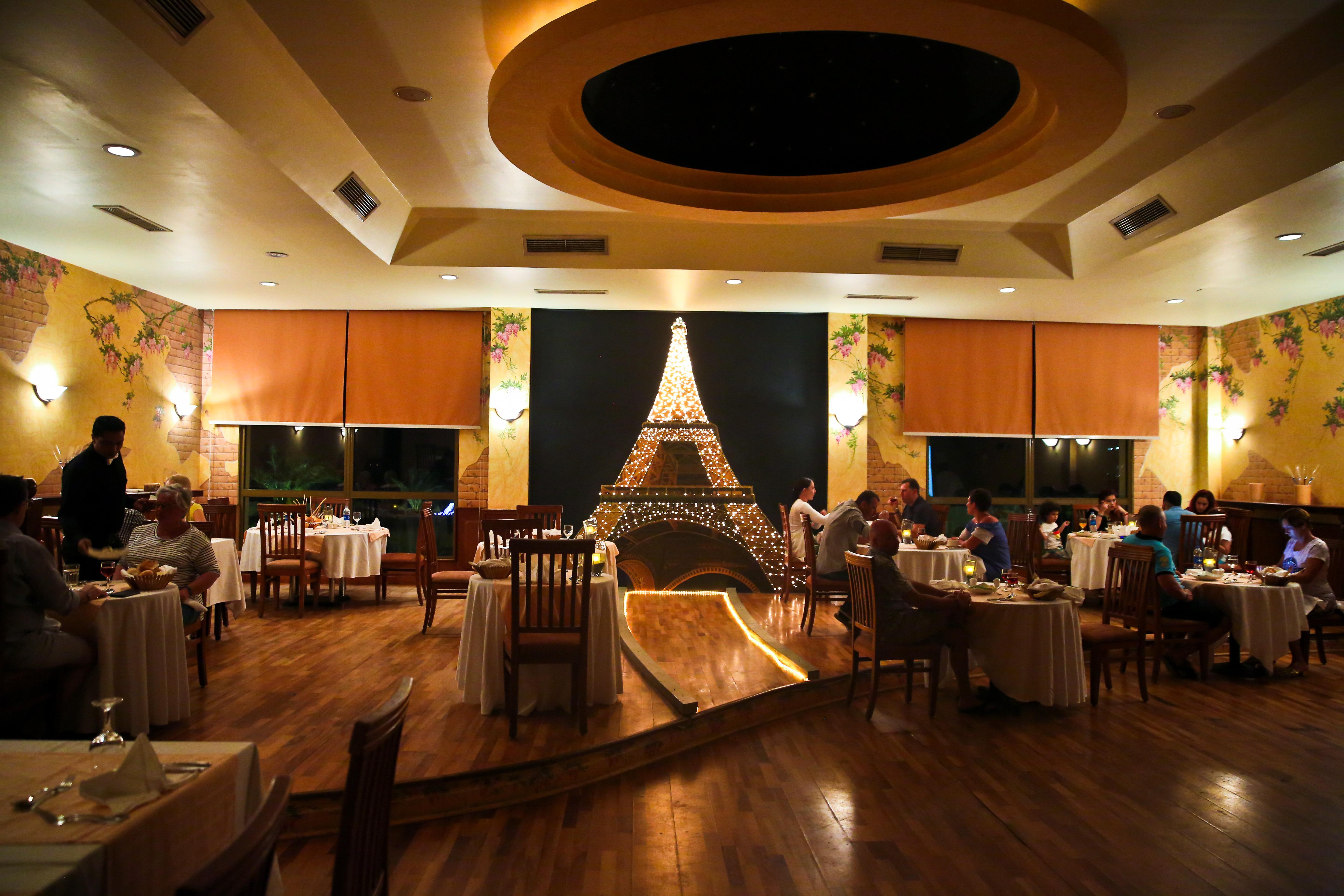 Charmillion Club Resort Sharm el-Sheikh Exterior photo Interior of the restaurant